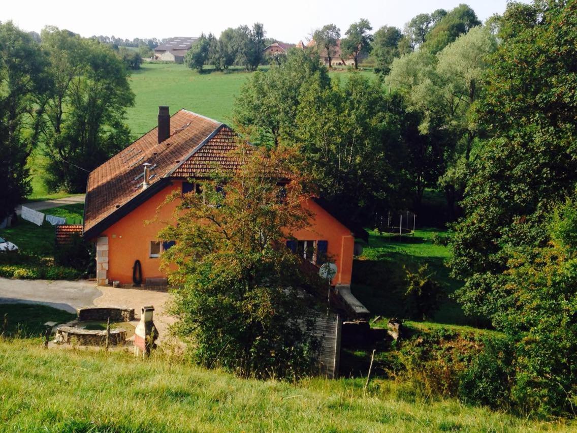 Bed and Breakfast Le Moulin Des Oyes Censeau Exterior foto