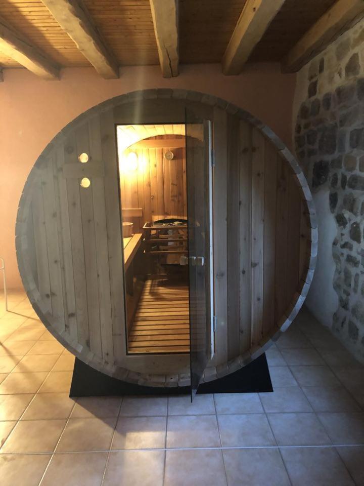 Bed and Breakfast Le Moulin Des Oyes Censeau Exterior foto