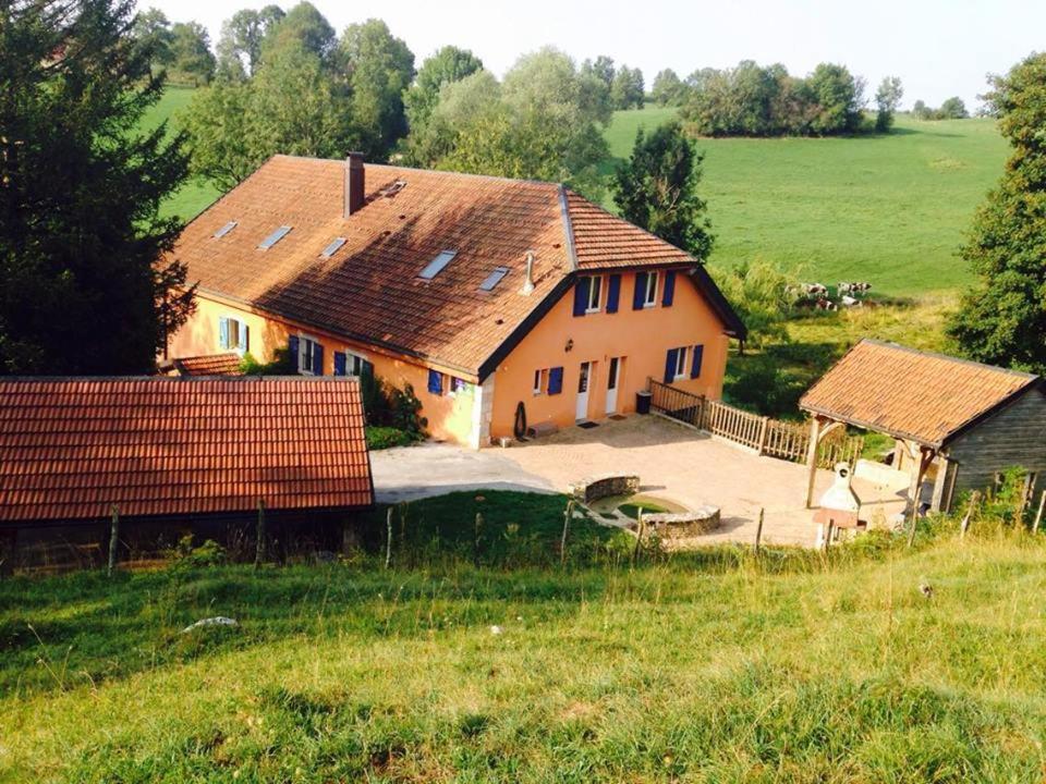 Bed and Breakfast Le Moulin Des Oyes Censeau Exterior foto