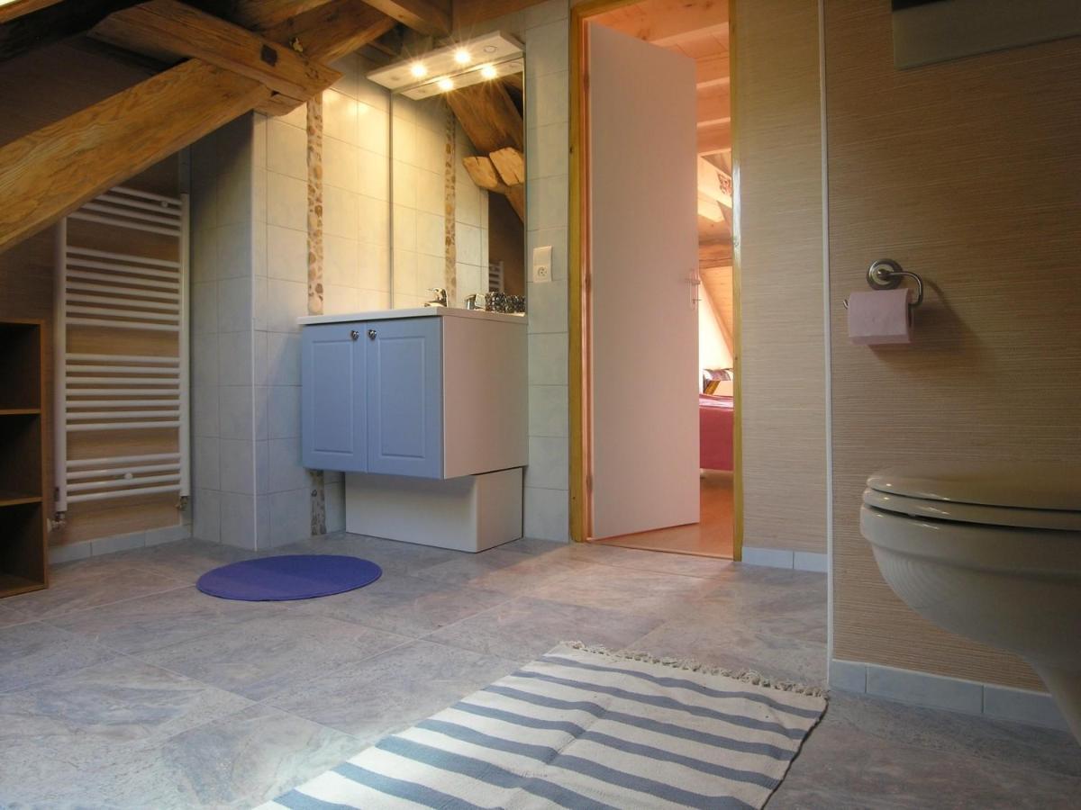 Bed and Breakfast Le Moulin Des Oyes Censeau Exterior foto